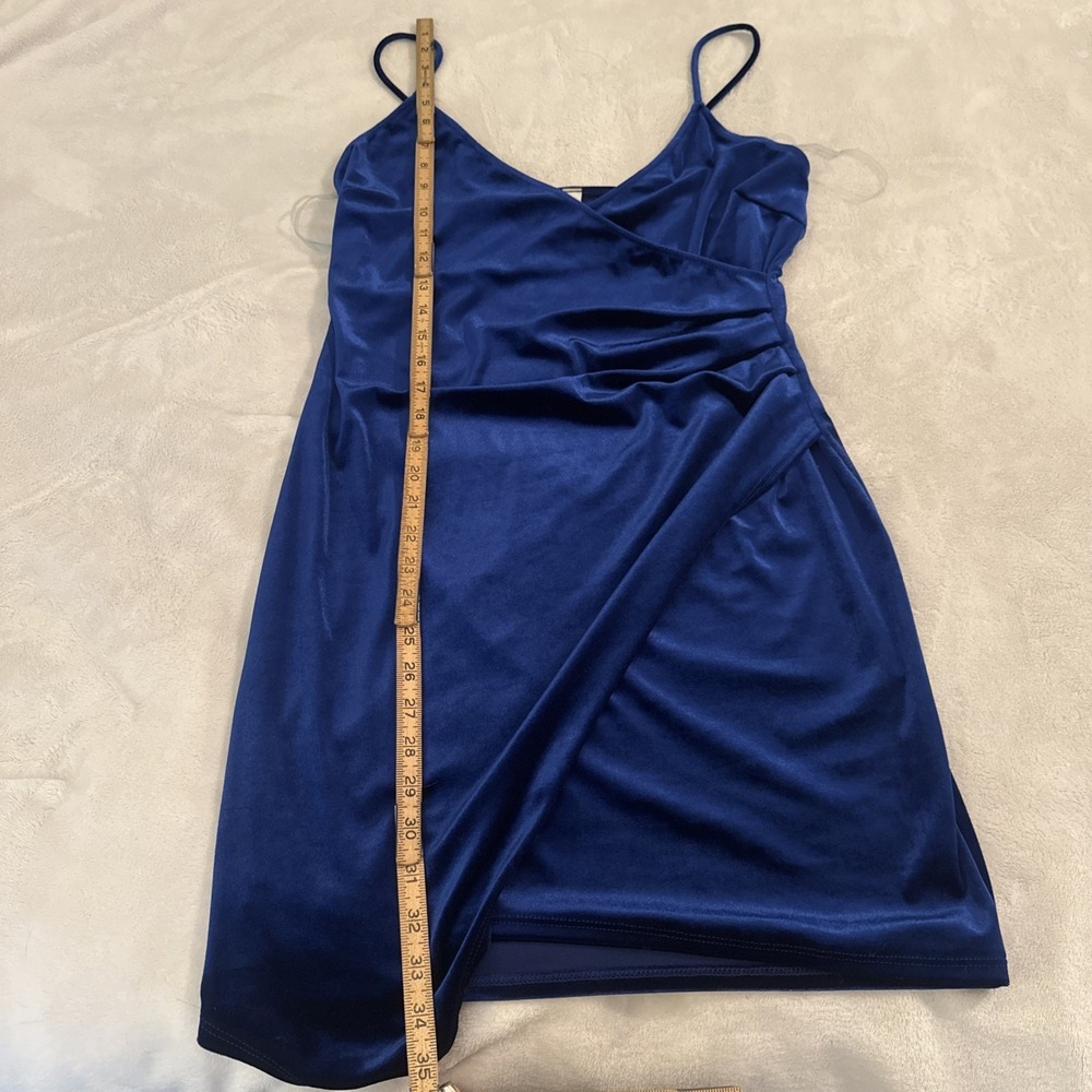 A'Gaci Women's Crushed Blue Velvet Sultry Cocktail Asymmetrical Hem Mini Dress L - Picture 13 of 13